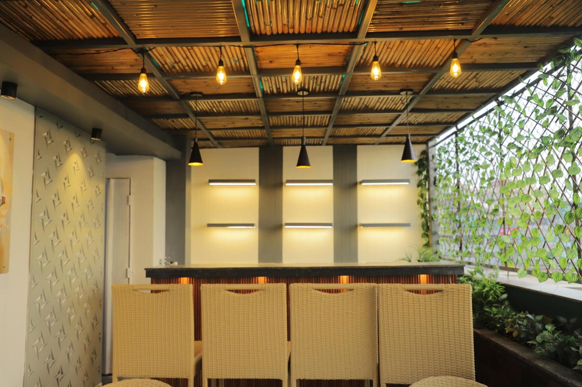 Hotel Haris Mg Road Gurugram Gurgaon Bagian luar foto
