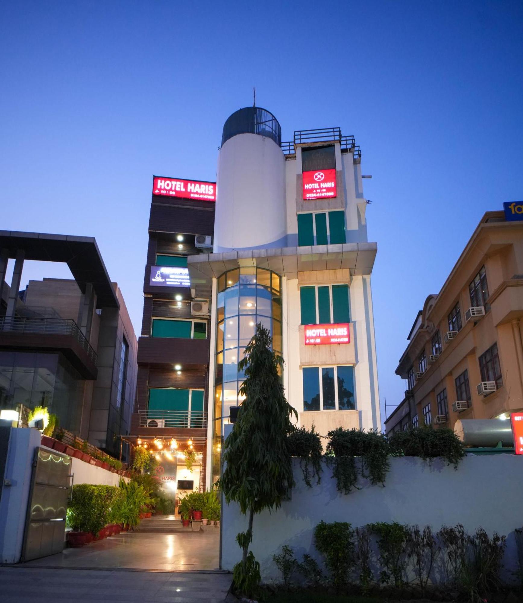 Hotel Haris Mg Road Gurugram Gurgaon Bagian luar foto