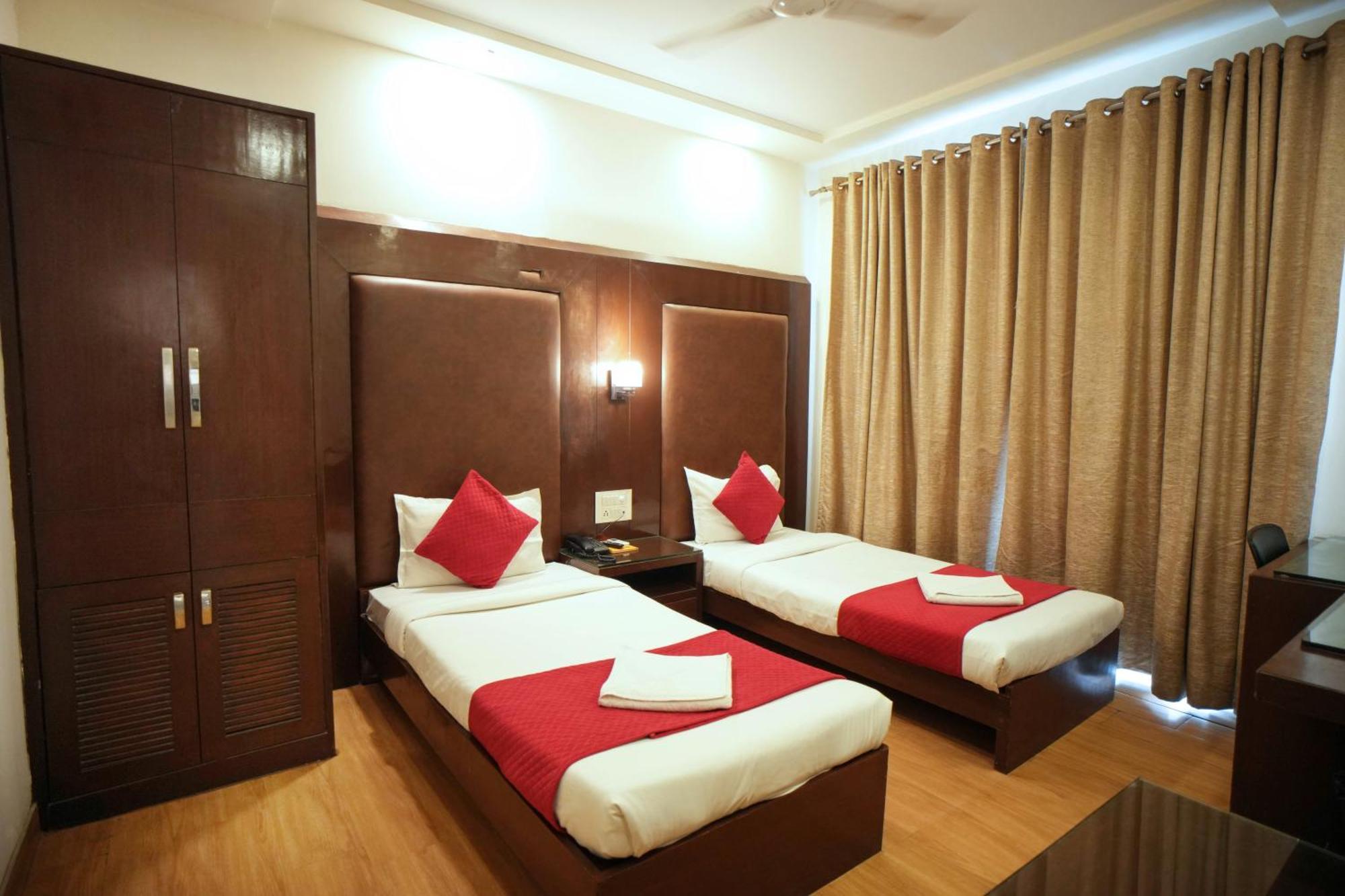 Hotel Haris Mg Road Gurugram Gurgaon Bagian luar foto