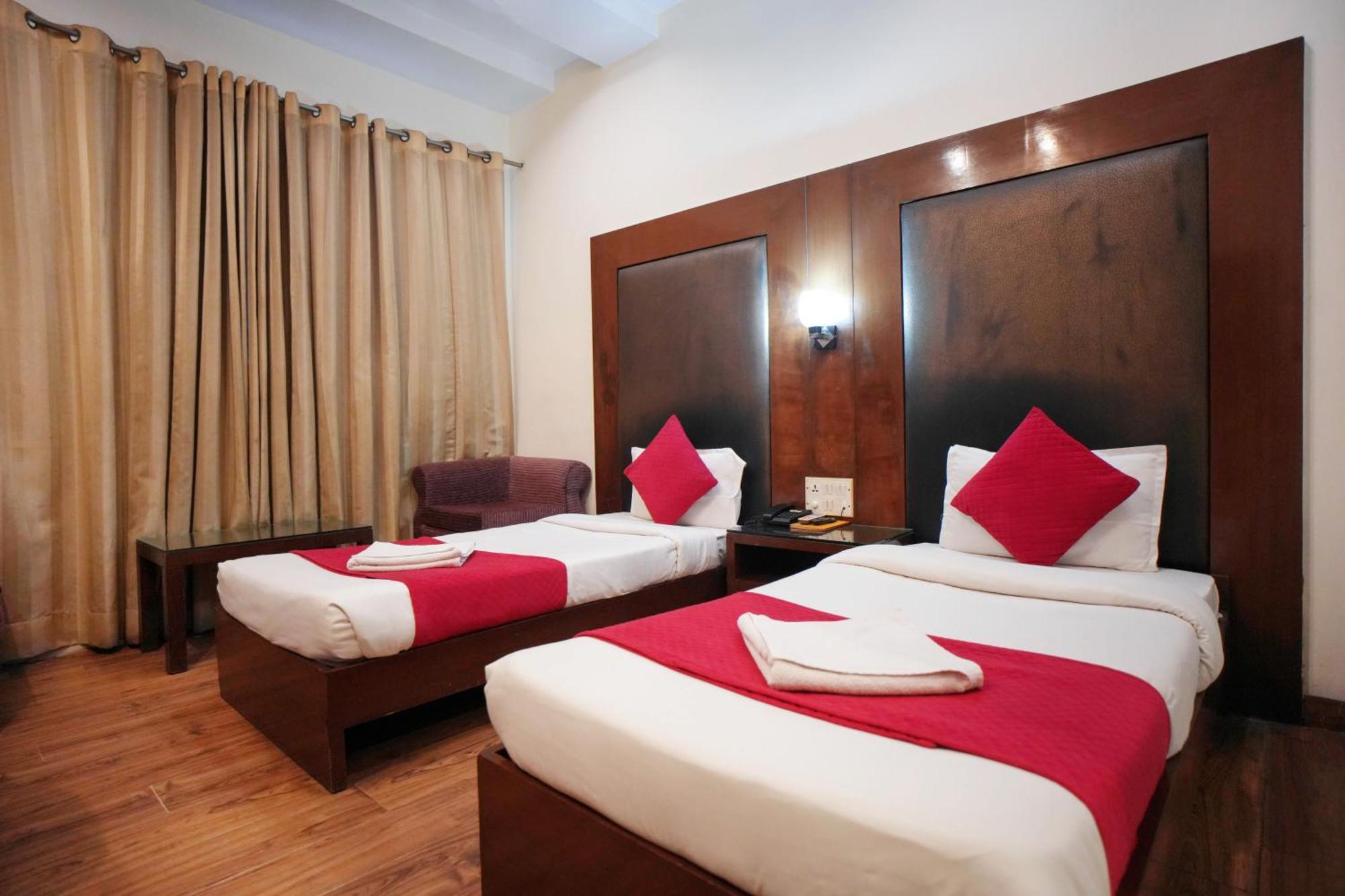 Hotel Haris Mg Road Gurugram Gurgaon Bagian luar foto