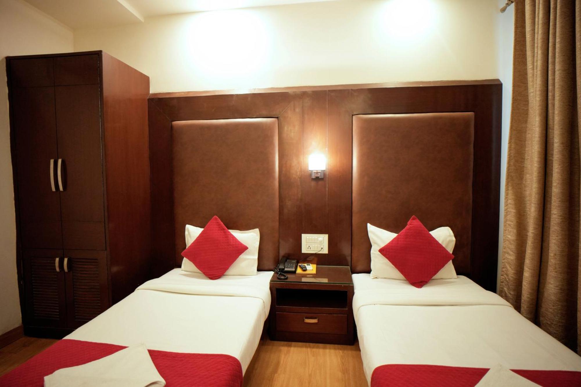 Hotel Haris Mg Road Gurugram Gurgaon Bagian luar foto