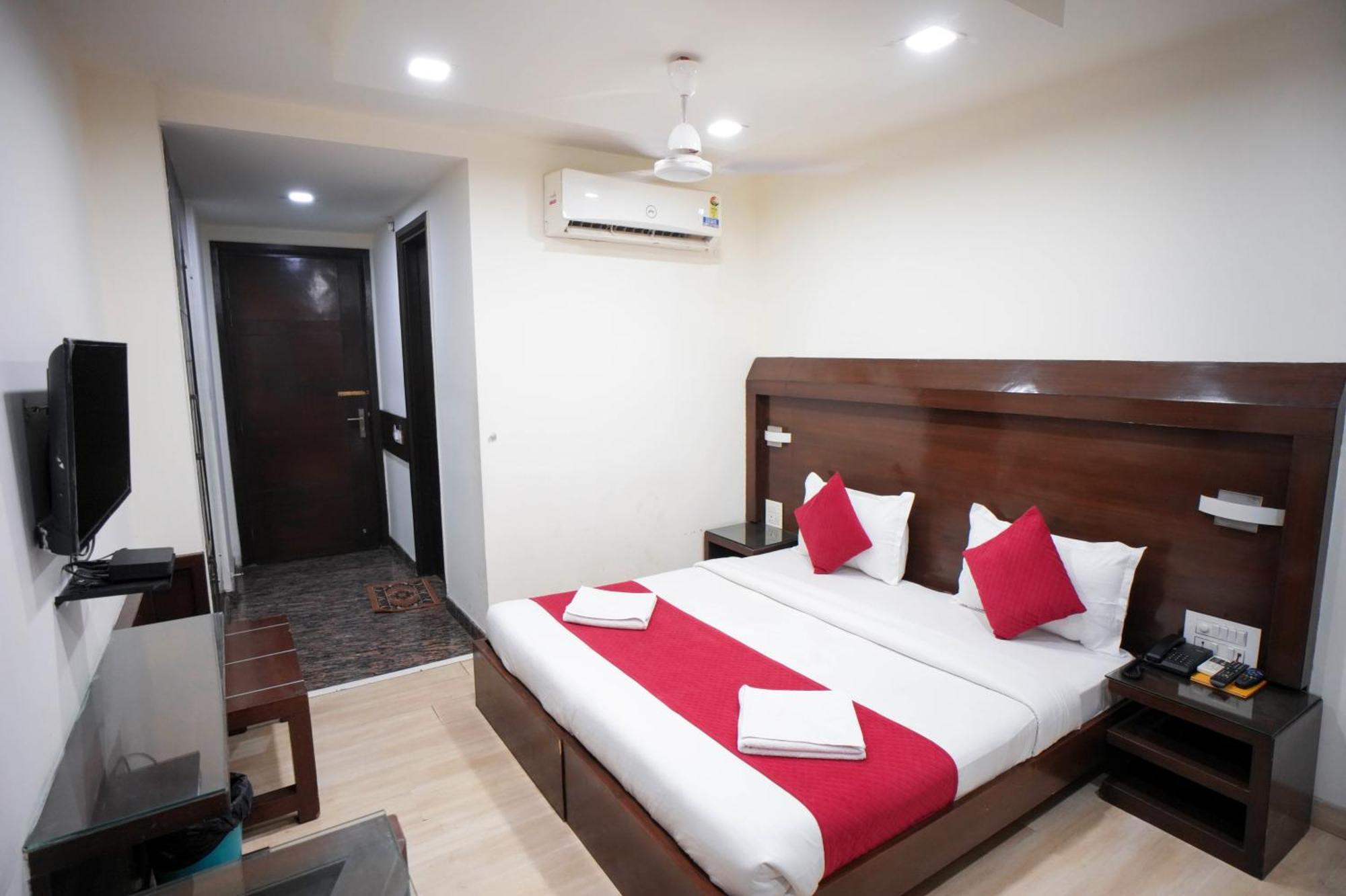 Hotel Haris Mg Road Gurugram Gurgaon Bagian luar foto