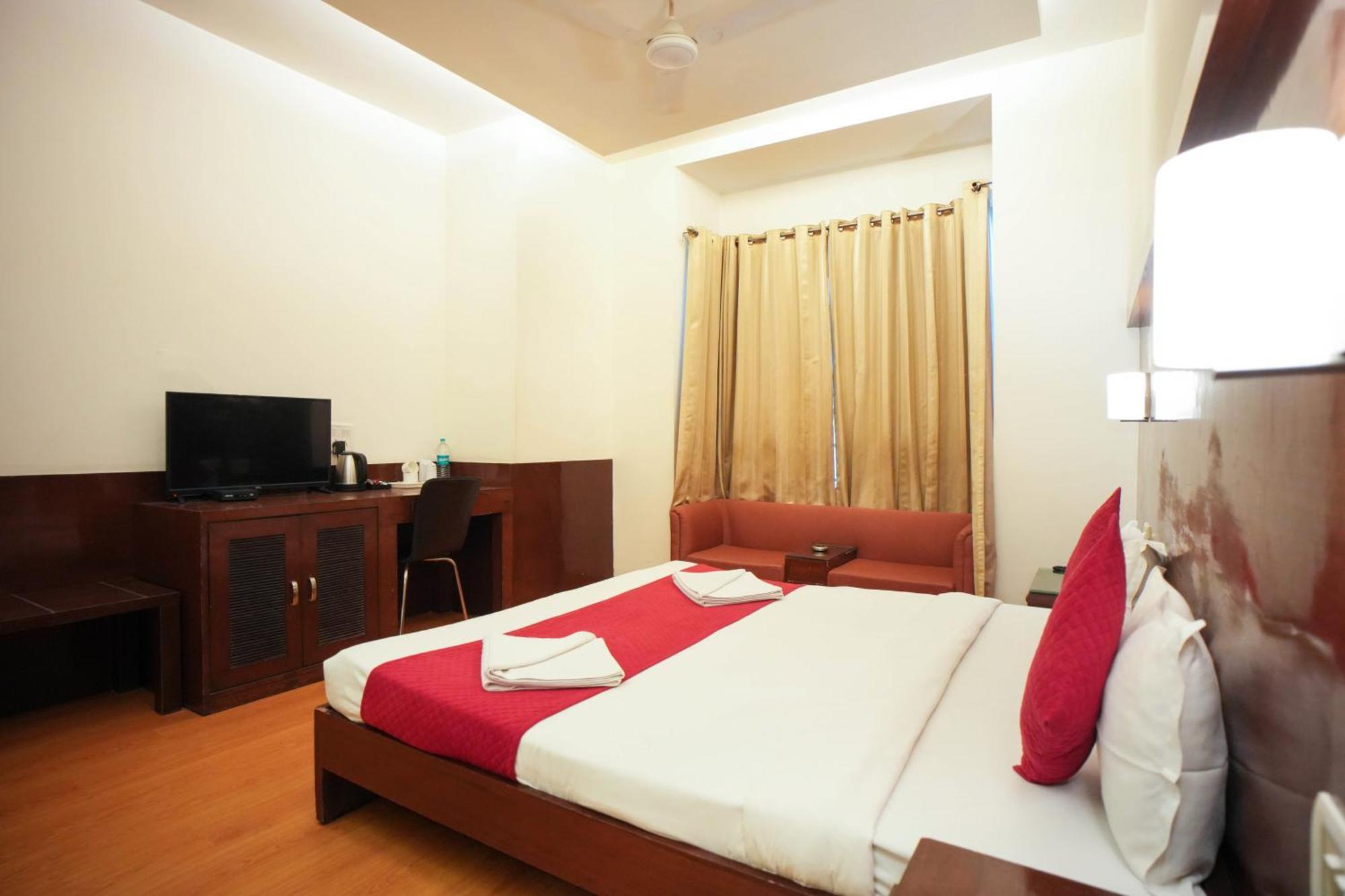 Hotel Haris Mg Road Gurugram Gurgaon Bagian luar foto