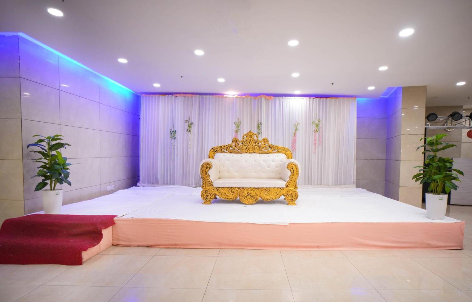 Hotel Haris Mg Road Gurugram Gurgaon Bagian luar foto