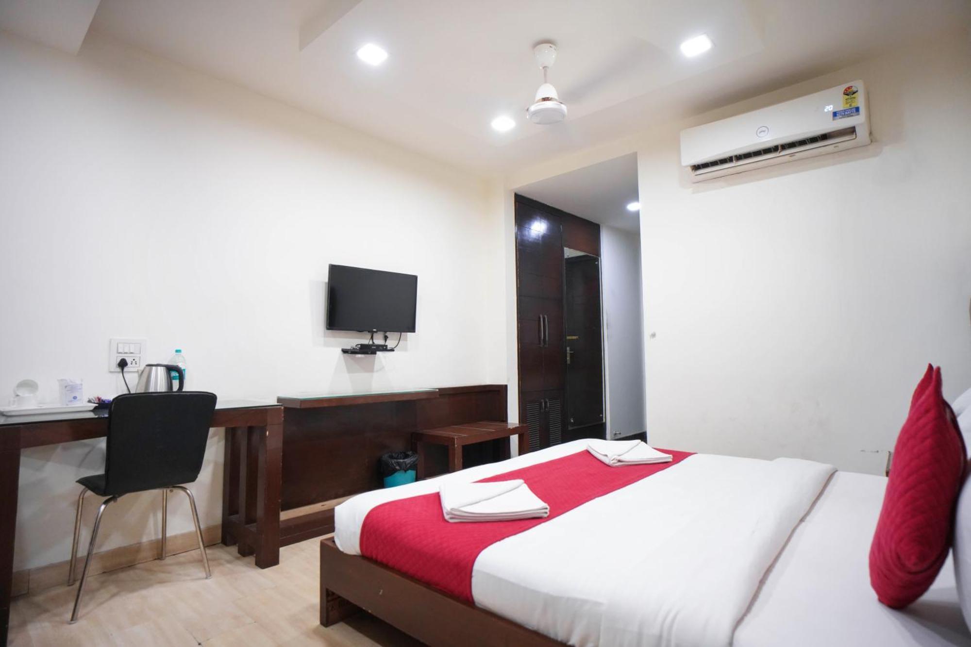 Hotel Haris Mg Road Gurugram Gurgaon Bagian luar foto